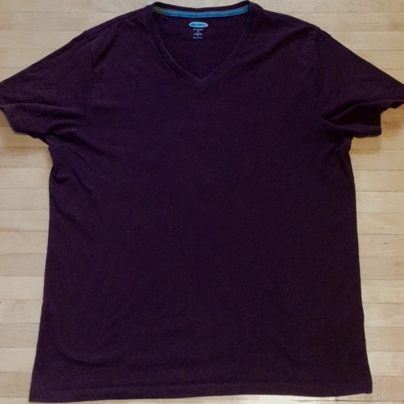 Old Navy Soft Washed Maroon V neck Tee shirt - Picture 3 of 5